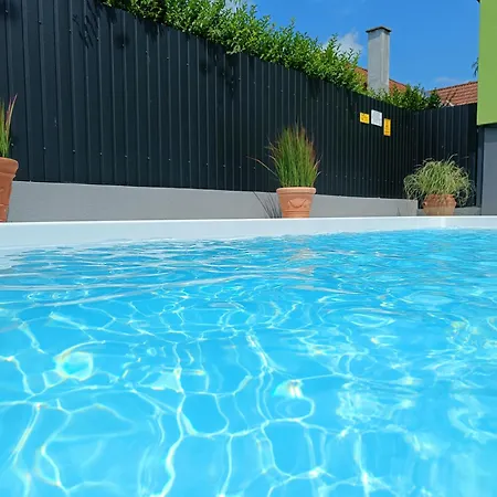 Zoeld Apartmanhaz Balatonboglár