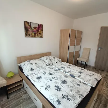 Zoeld Apartmanhaz شقة