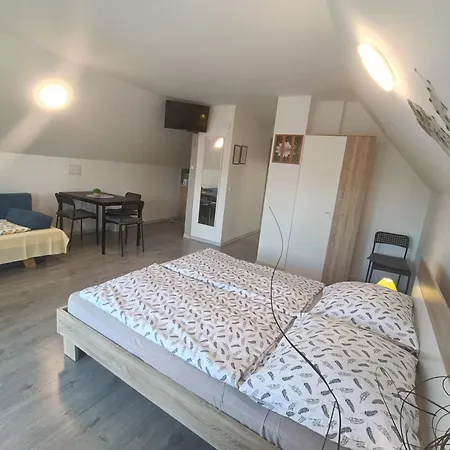Zoeld Apartmanhaz Appartement