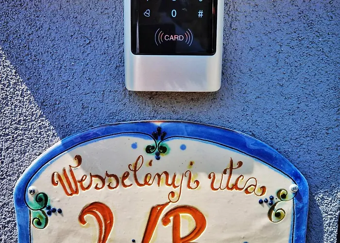 Zoeld Apartmanhaz Balatonboglár