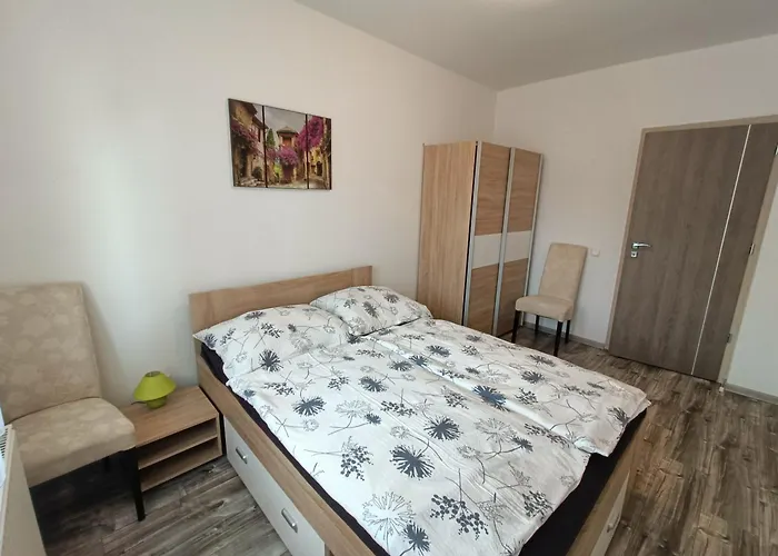 Zoeld Apartmanhaz شقة